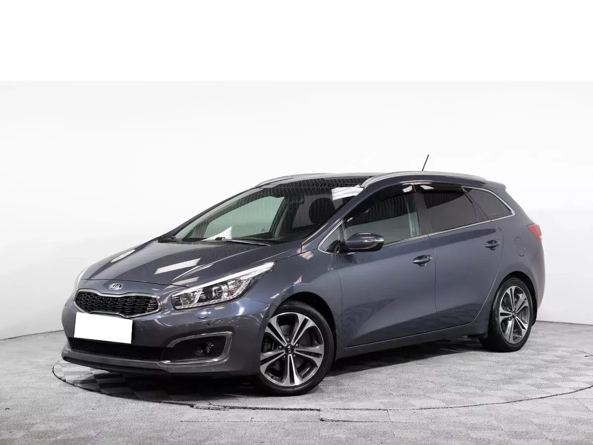 Купить Kia Ceed 2015 г.в. 125000 Робот Бензин/1600 см3 за 773500 руб.  скидка 773500 руб. в Кредит от 4.9% годовых.